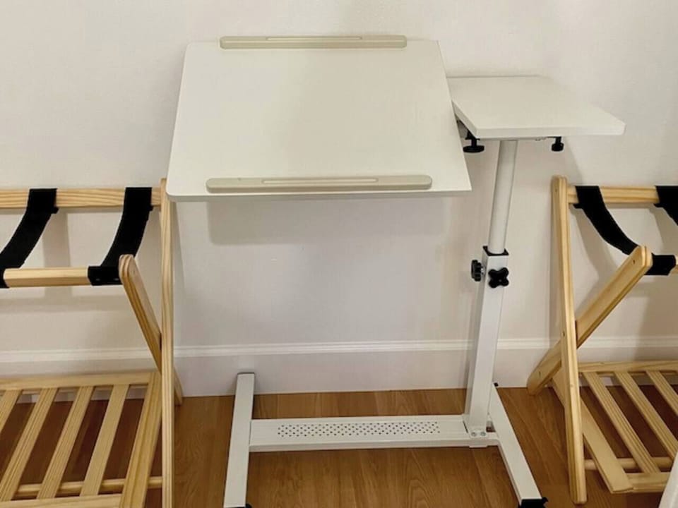 Mobile Desk