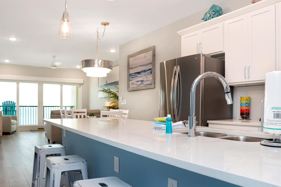 Condo, Multiple Beds (The Vue 4B - Harvesting Sunshine III) | Private kitchen