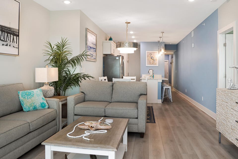 Condo, Multiple Beds (The Vue 4B - Harvesting Sunshine III) | Living area