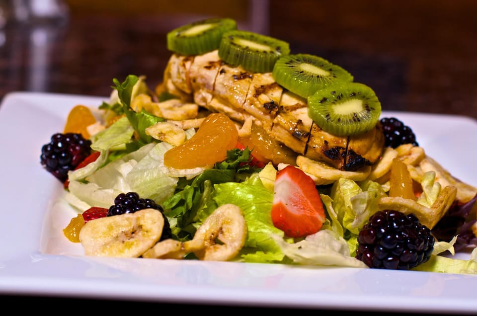2 restaurants; breakfast, lunch, and dinner served