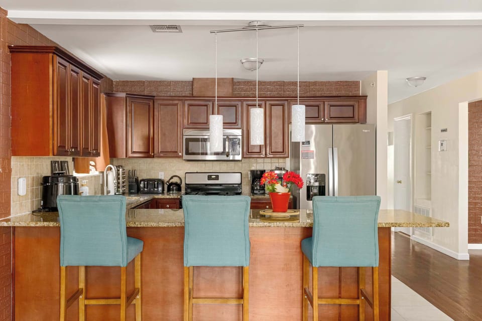 Level 2 Kitchen + Hallway