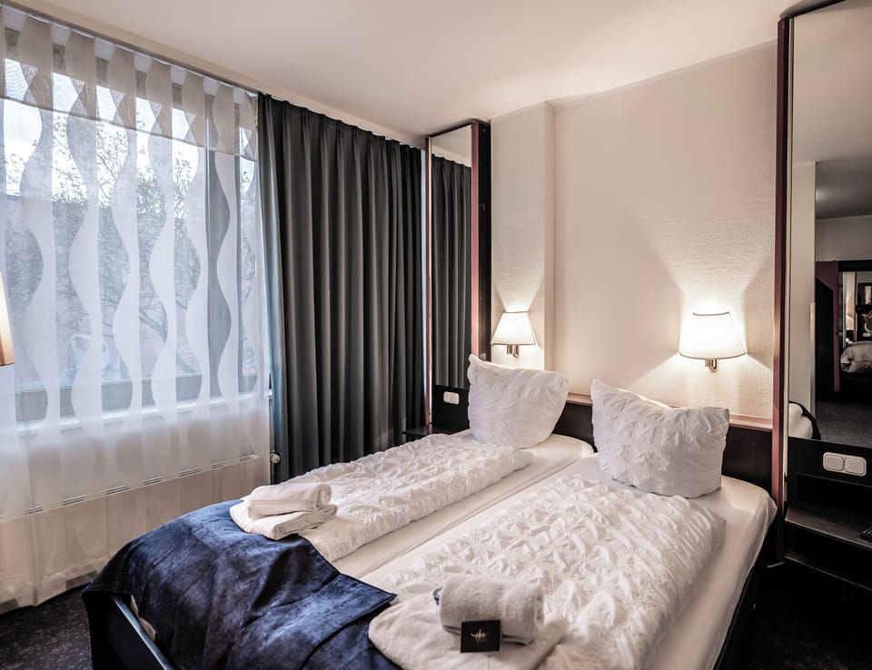 Standard Double Room | Desk, laptop workspace, WiFi (free), bed sheets