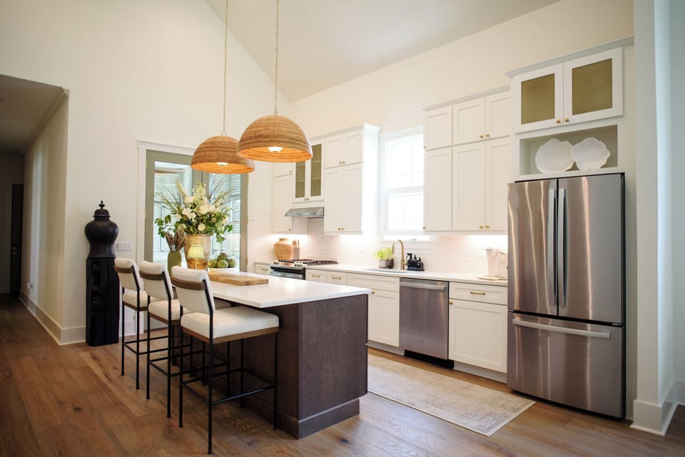 Full kitchen