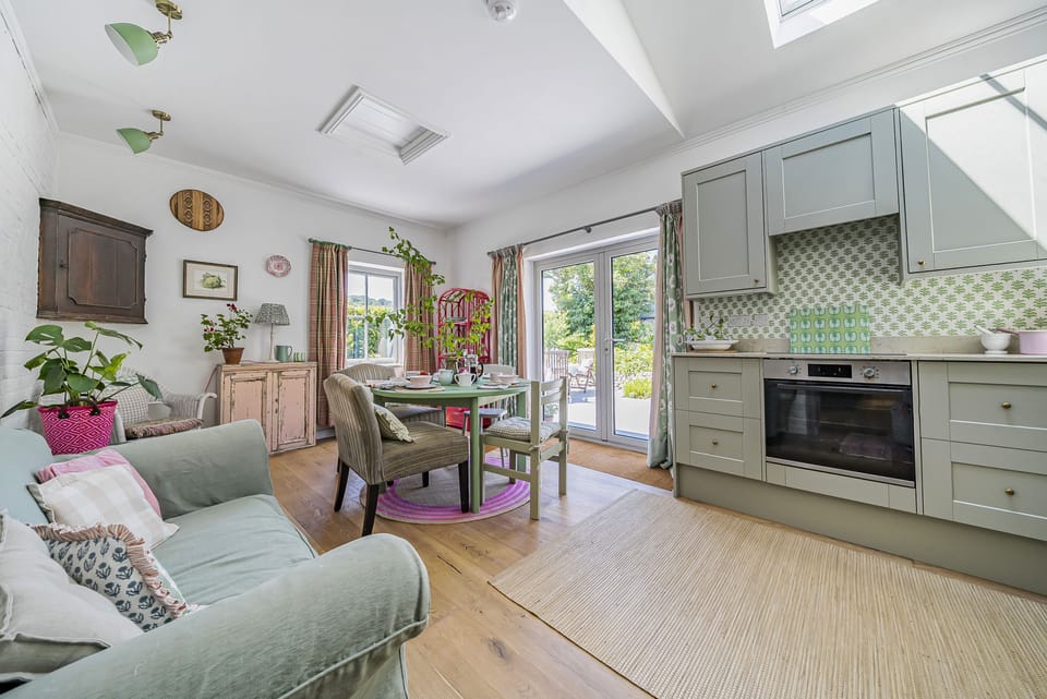 Foxearth, Winterborne Houghton, Blandford: The bright open-plan kitchen and dining area