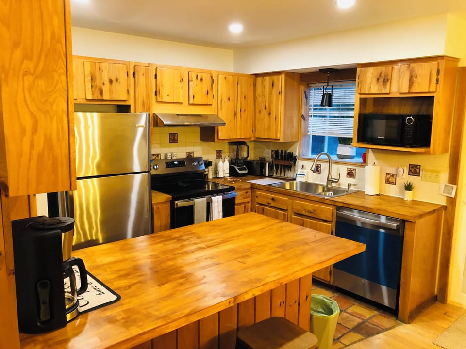 Fully equipped kitchen