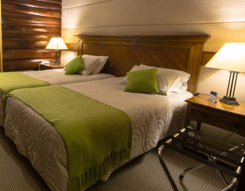 Double Room, 2 Twin Beds | Free WiFi, bed sheets, alarm clocks