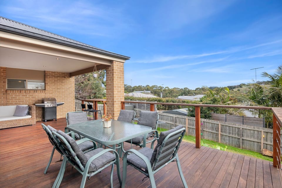 Guests love the mix of comfort and scenic tranquility, perfect for families seeking a coastal vibe