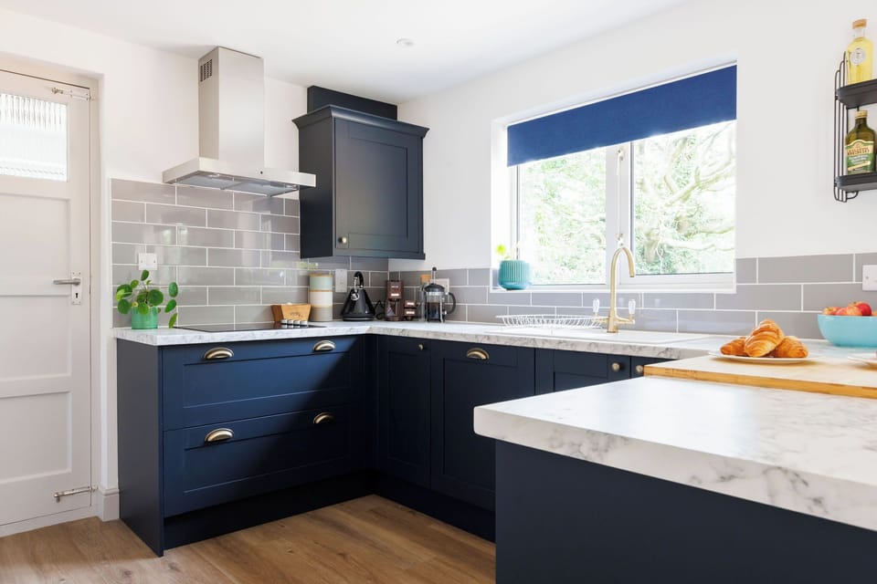 Prepare your favorite dishes in our stylish, fully equipped kitchen
