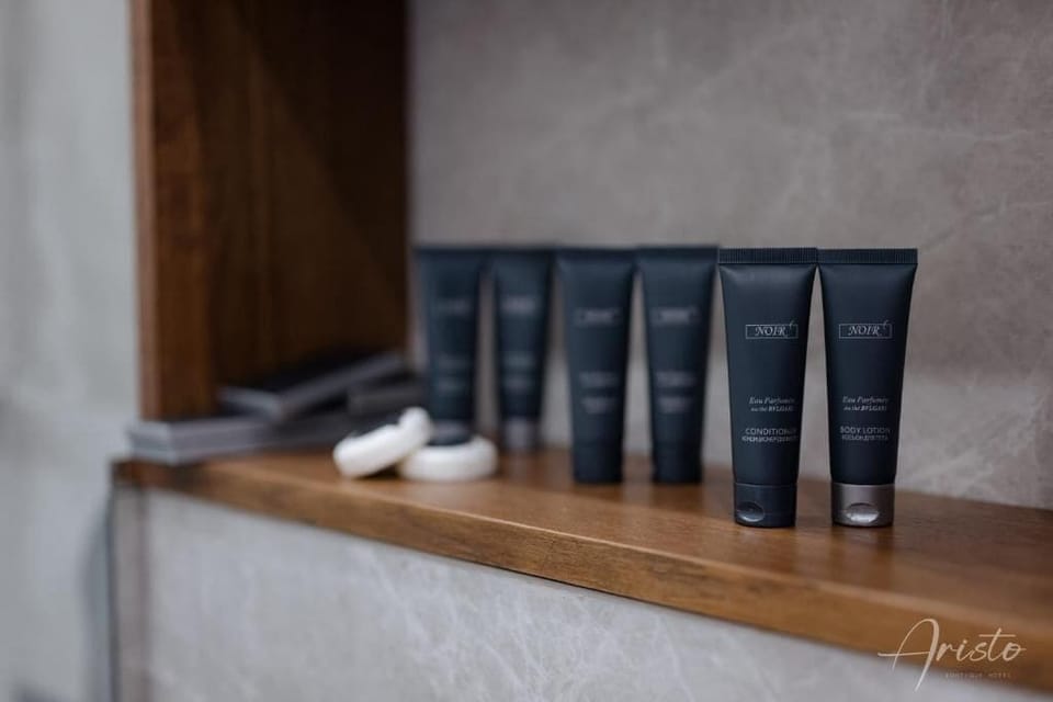 Separate tub and shower, free toiletries, hair dryer, slippers
