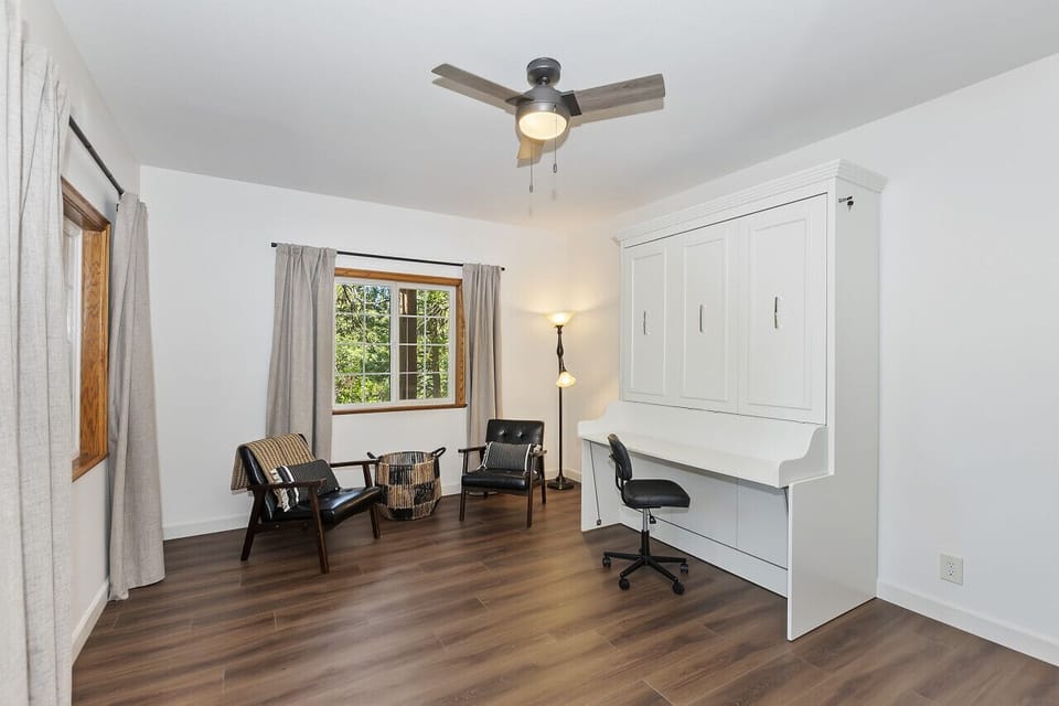 Den/Office Space