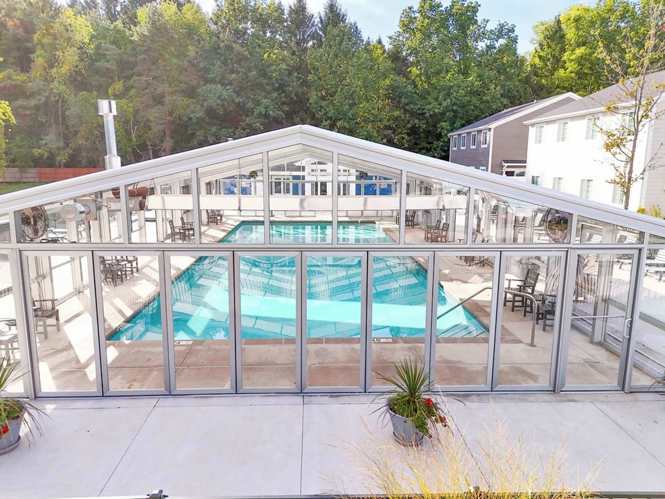 Access to a YEAR-ROUND heated pool, just steps away from the home!  Hot tub is also available (outside of the enclosure).  