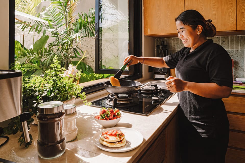 Our in-villa cook Wayan preparing breakfast