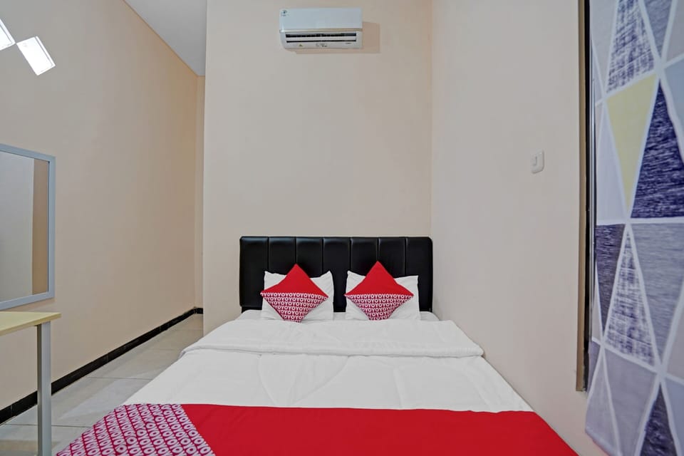 Standard Double Room | Free WiFi, bed sheets