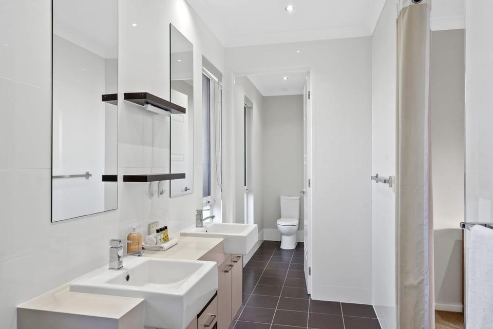 Ensuite