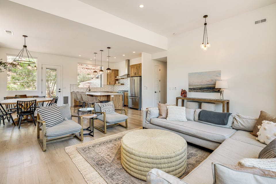House (3 Bedrooms) | Front of property
