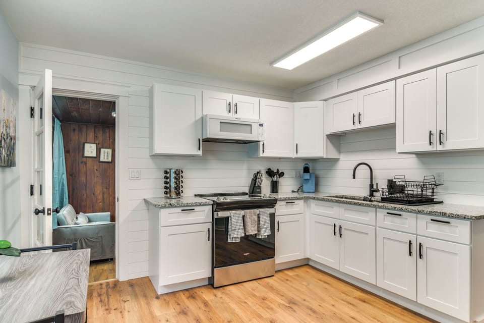 House (2 Bedrooms) | Interior