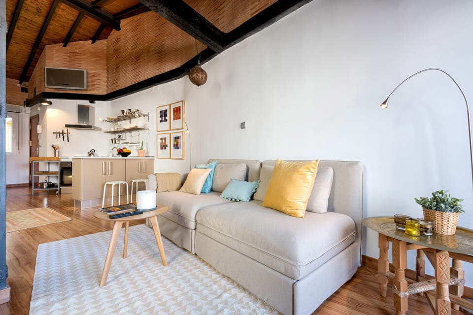 Comfort Apartment, City View | Living area | TV