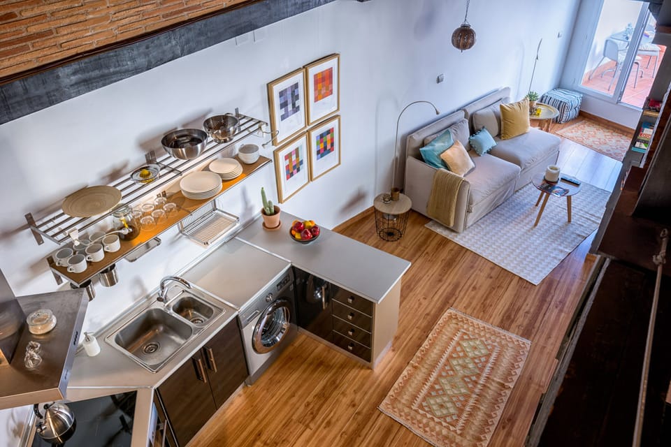 Comfort Apartment, City View | Living area | TV