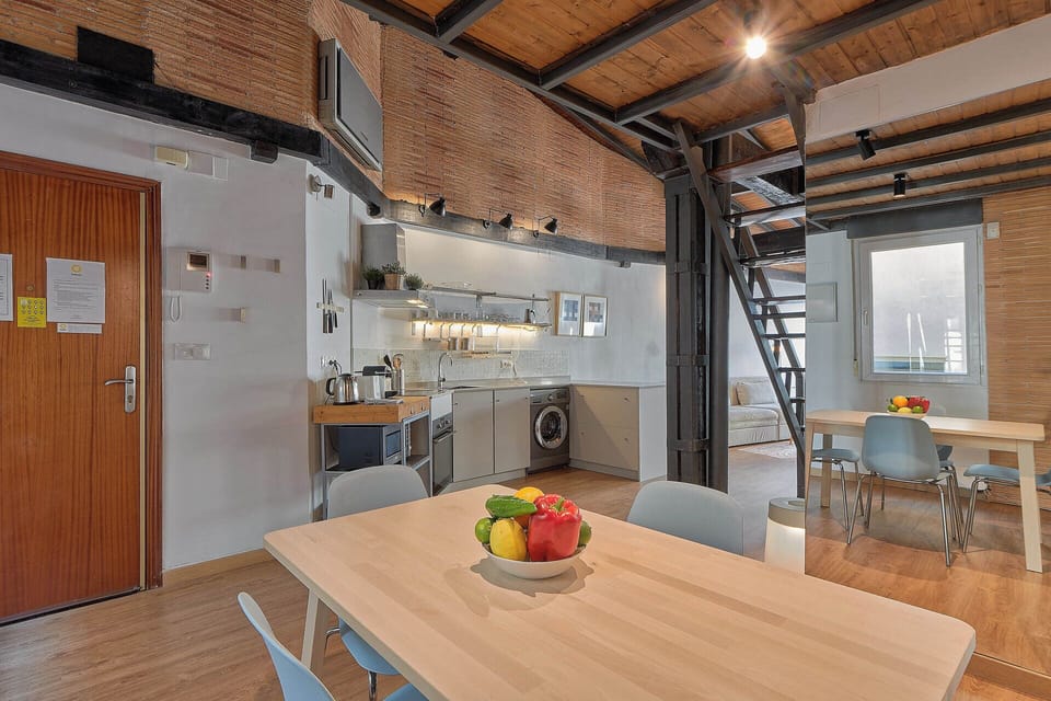 Comfort Apartment, City View | Living area | TV