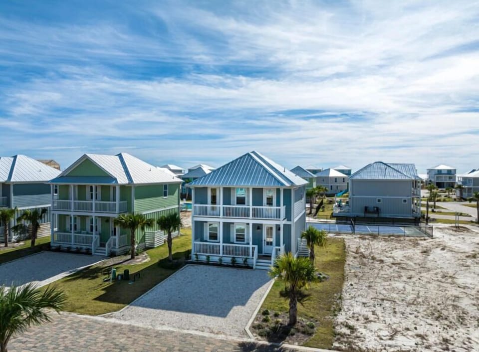 House, 5 Bedrooms | Exterior