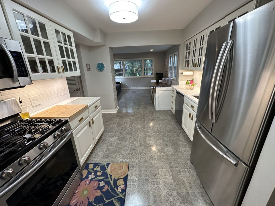 House, 4 Bedrooms | Private kitchen | Coffee/tea maker, fridge, oven, toaster