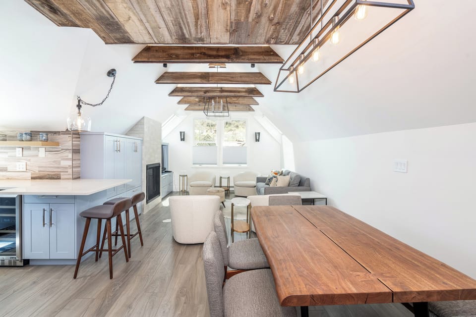 3-columbine-a-telluride-dining-living