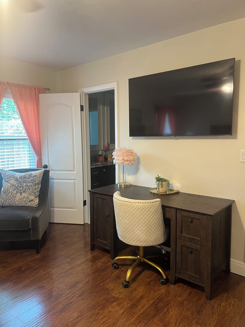 Primary suite workspace (2nd Workspace). Additional workspace off of family room