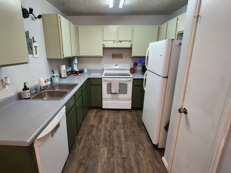Our full kitchen includes all the basics you'll need to cook for your family.