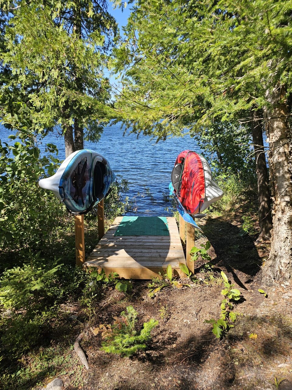 2 kayaks