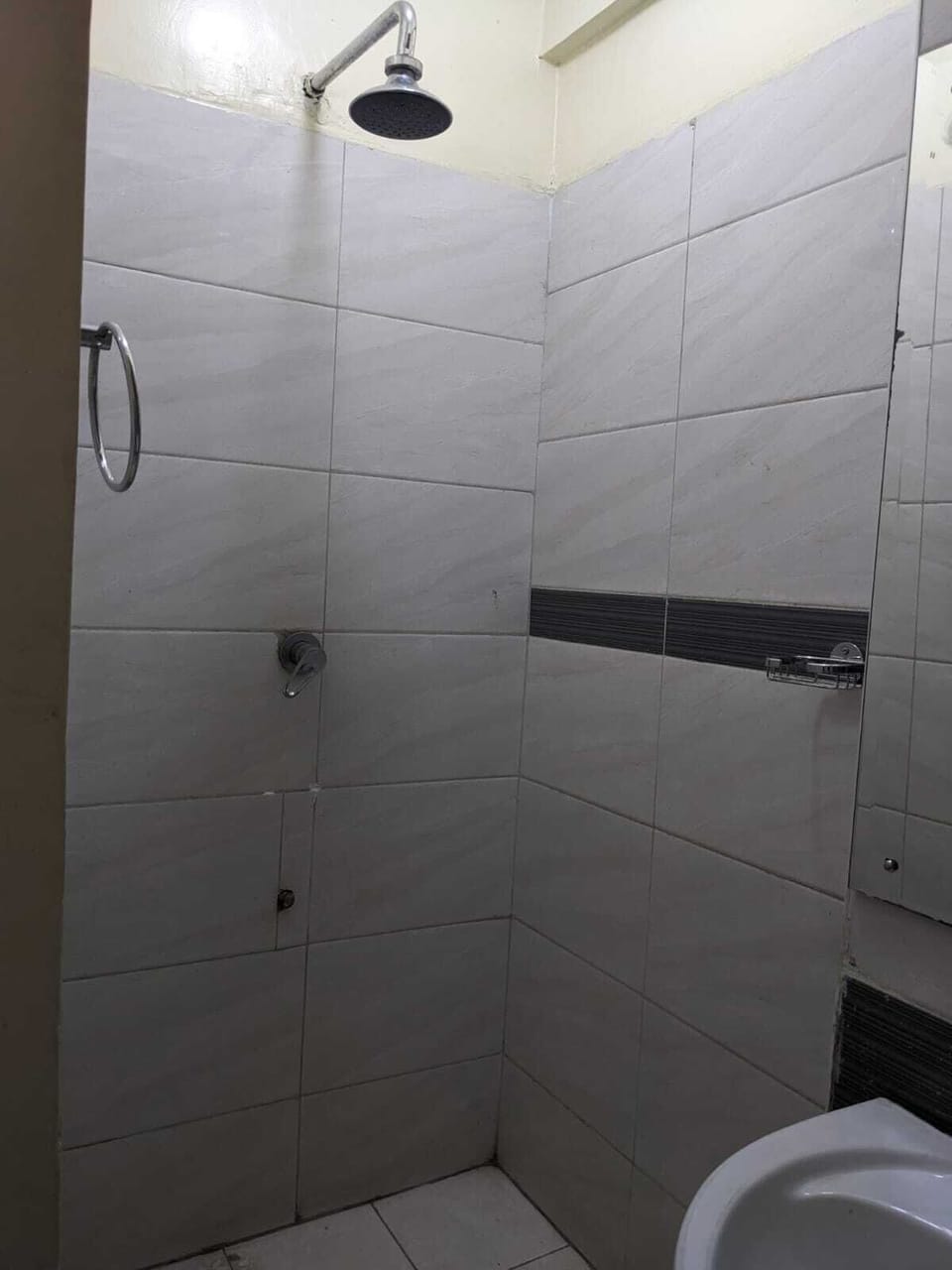 Towels, soap, shampoo, toilet paper