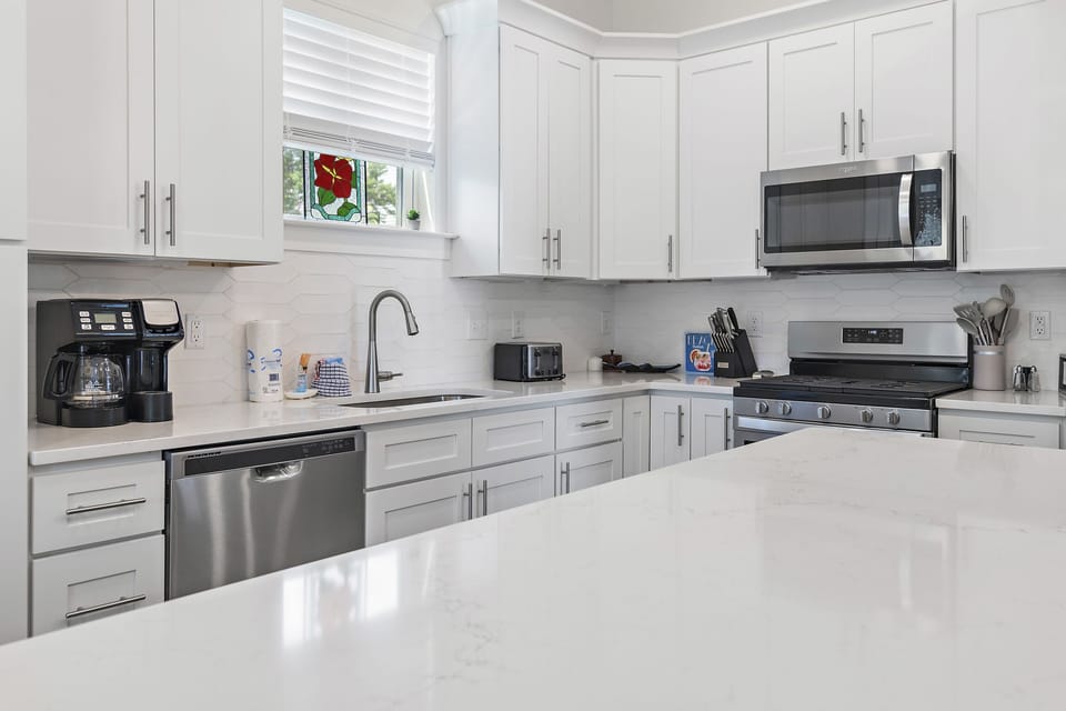Updated and fully stocked kitchen