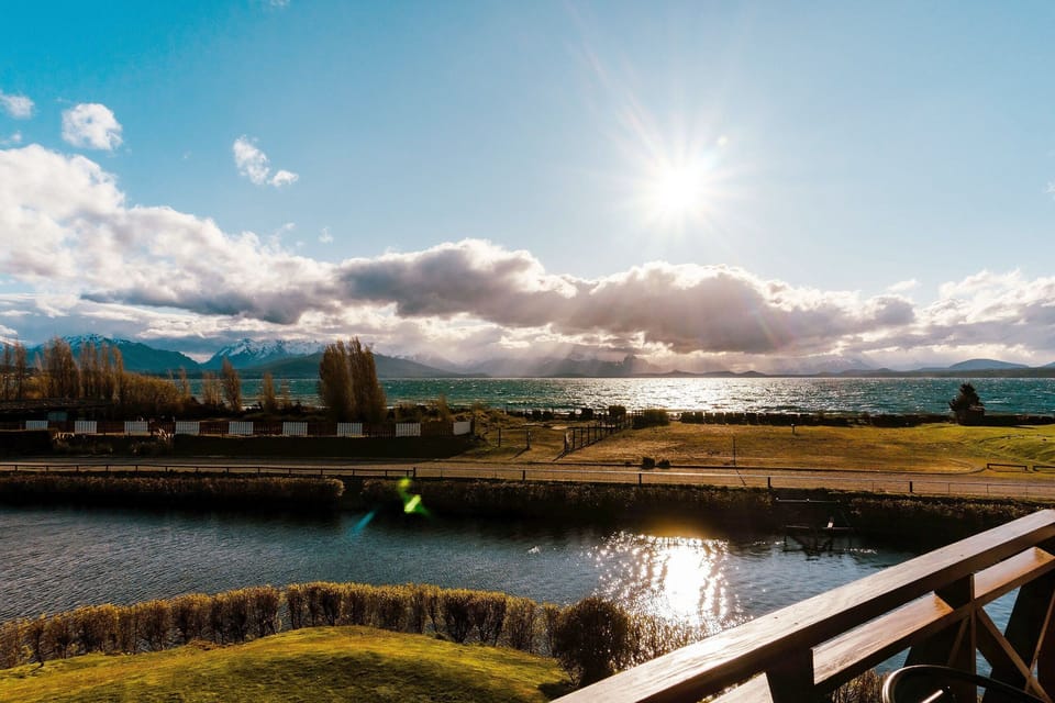 Mountain view,View(from property / room),City view,Garden view,Lake view,Bird's eye view