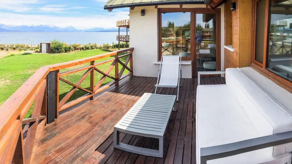Mountain view,Balcony / Terrace,City view,Garden view,Lake view,Bird's eye view