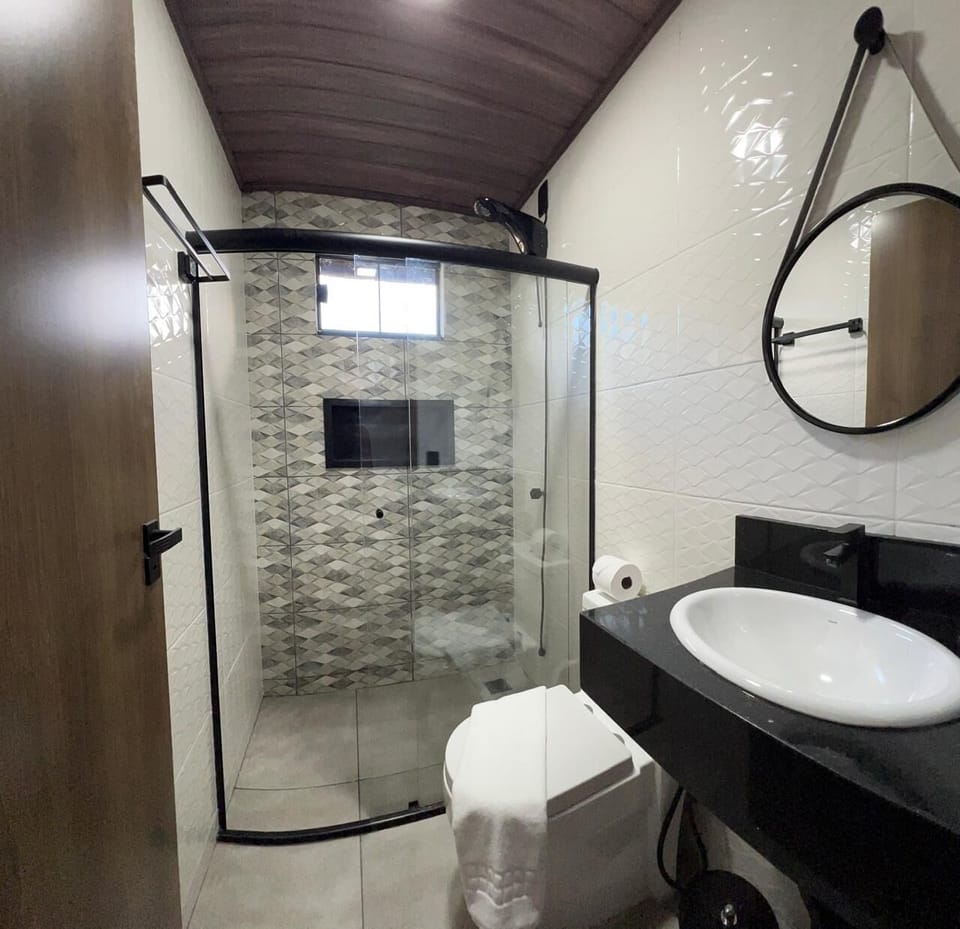 Standard Double Room | Bathroom | Shower, bidet, towels, soap