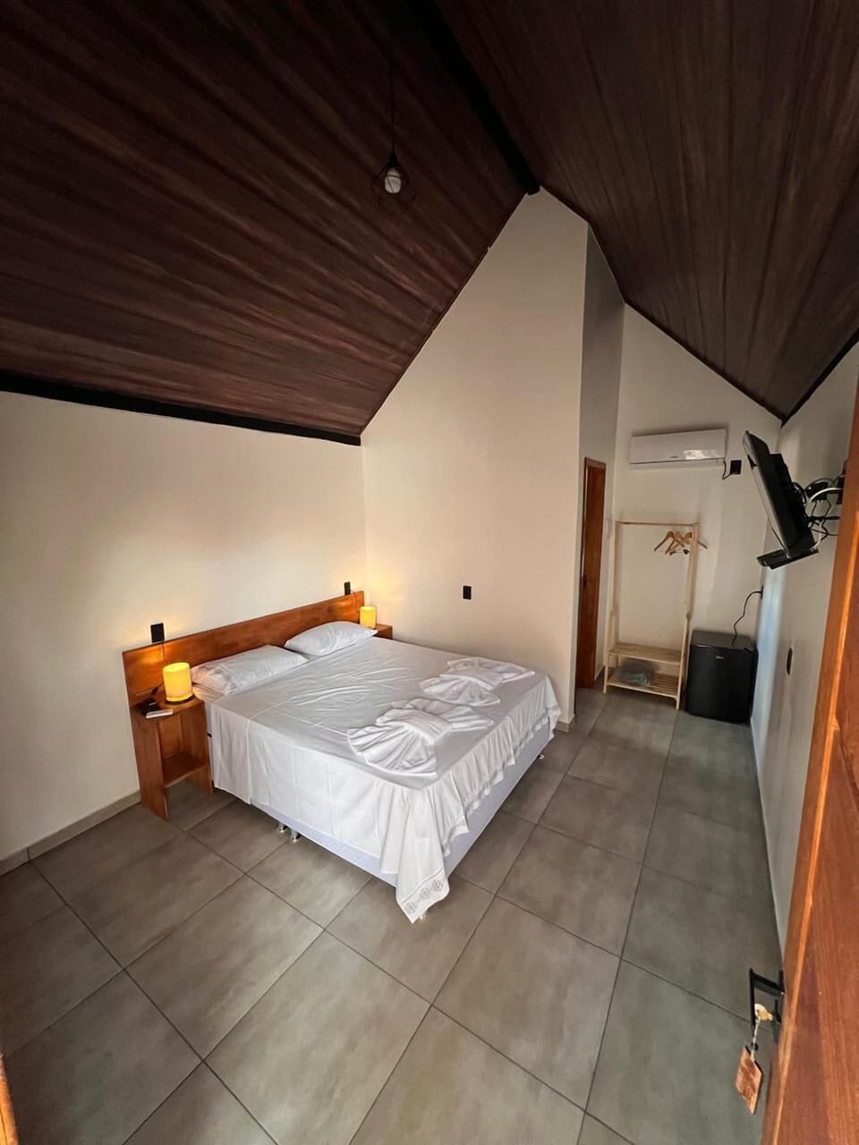 Standard Double Room | Free WiFi, bed sheets