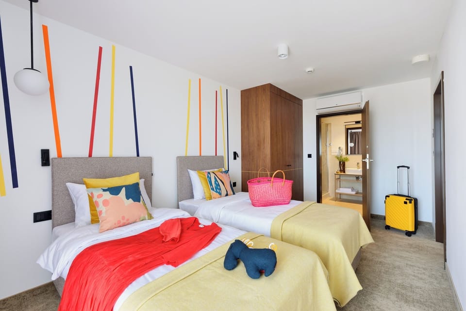 Standard Double Room | Desk, WiFi (free)