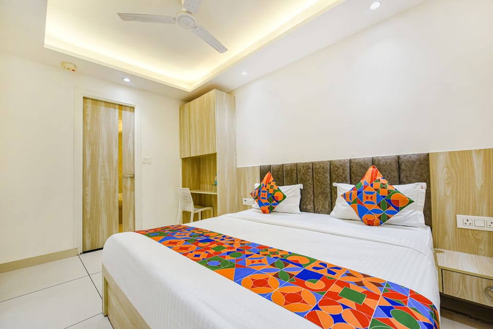 Deluxe Room | Egyptian cotton sheets, premium bedding, in-room safe, free WiFi