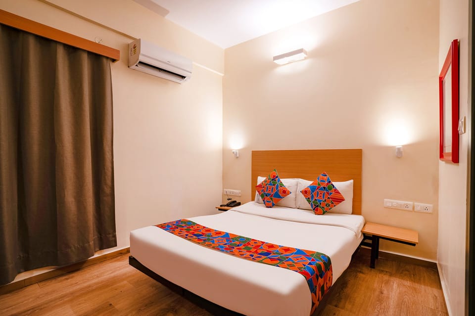 Deluxe Room | Egyptian cotton sheets, premium bedding, in-room safe, free WiFi