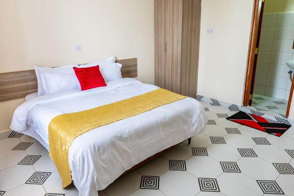 Standard Double Room, City View | Desk, free WiFi