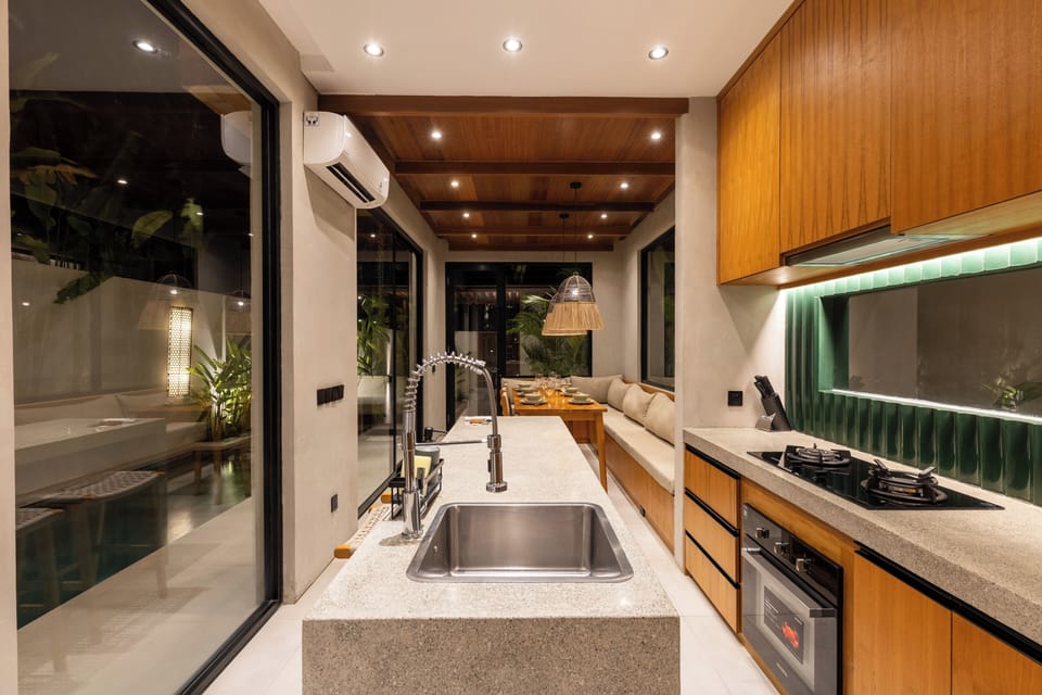 Villa, 2 Bedrooms | Private kitchen | Electric kettle