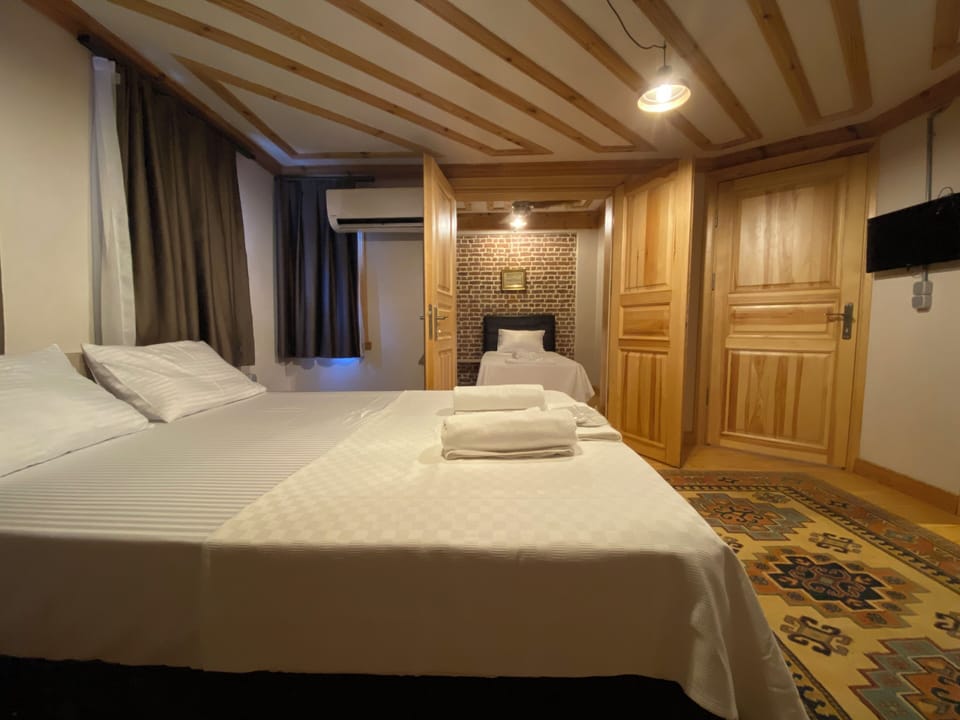 Family Suite | Premium bedding, desk, laptop workspace, soundproofing