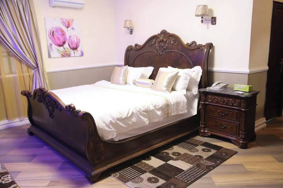 Comfort Room, Balcony, City View | Desk, laptop workspace, free WiFi