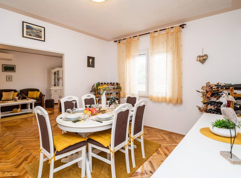 Apartment (Three Bedroom Apartment with Jacuzzi) | Living room | 32-inch flat-screen TV with digital channels