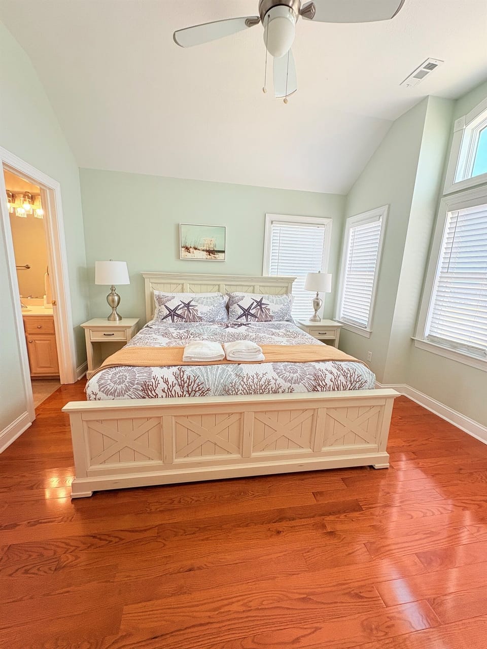 Master Bedroom - Ocean View King Bed, Ensuite Bathroom
