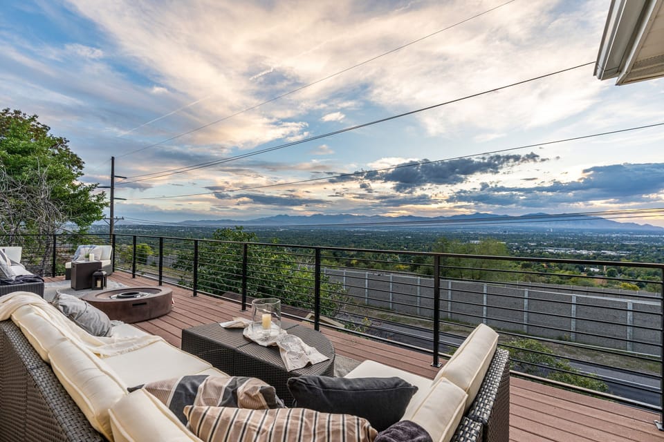 Nature, Outdoors, Scenery, Balcony, Building