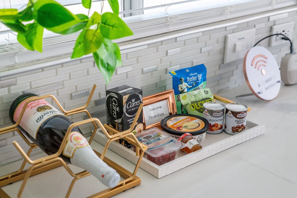 Food, Leisure Activities, Indoors, Chair, Furniture