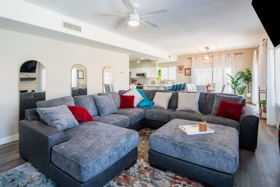 Couch, Furniture, Home Decor, Architecture, Building