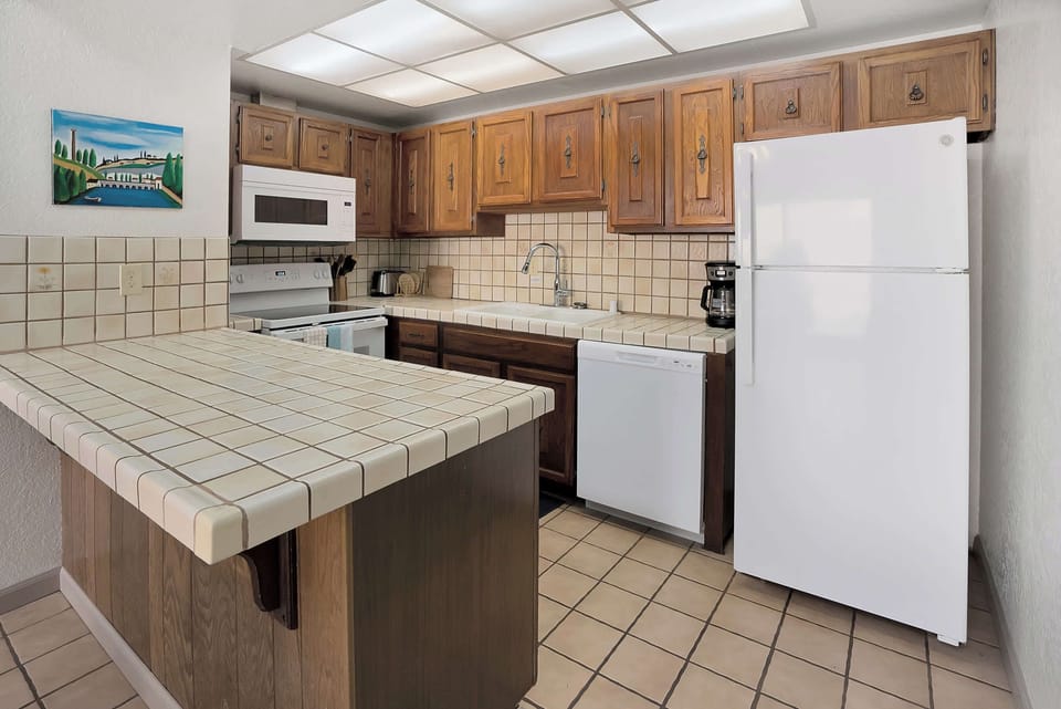 Fully equipped kitchen
