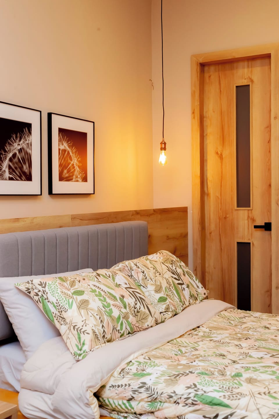 In-room safe, WiFi (free)