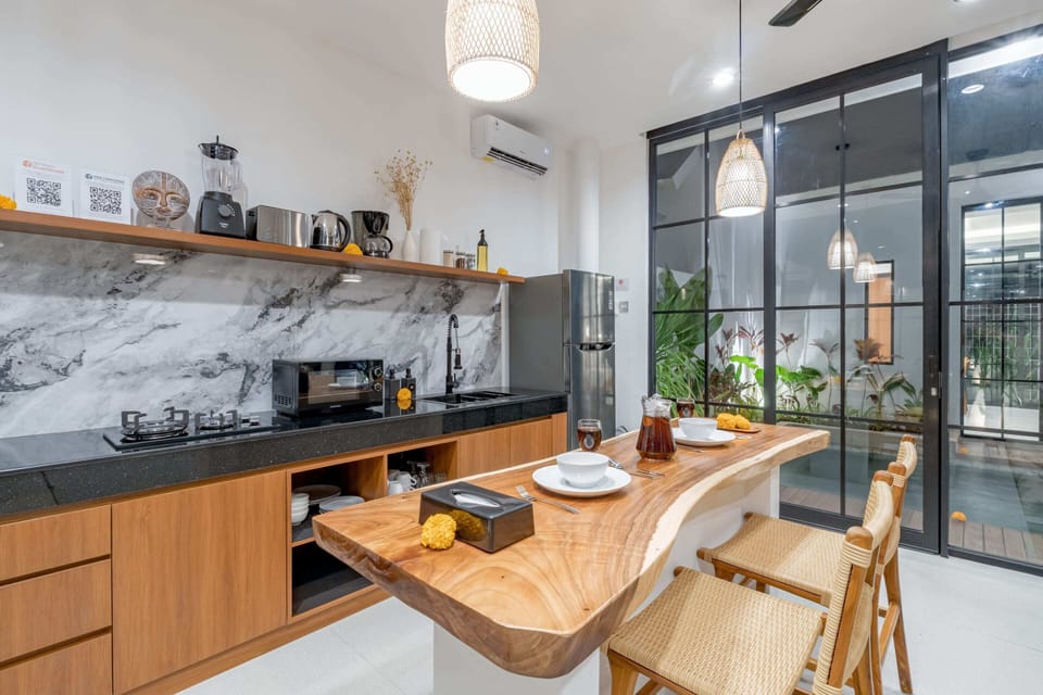 Basic Villa | Private kitchen | Fridge, microwave, stovetop, electric kettle